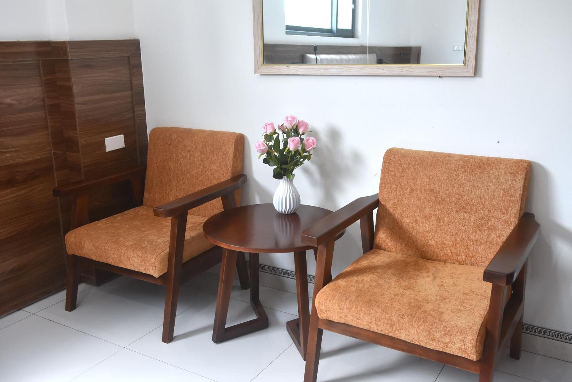 Thanh Hang Hotel Near Emerald My Dinh Ханой Екстериор снимка